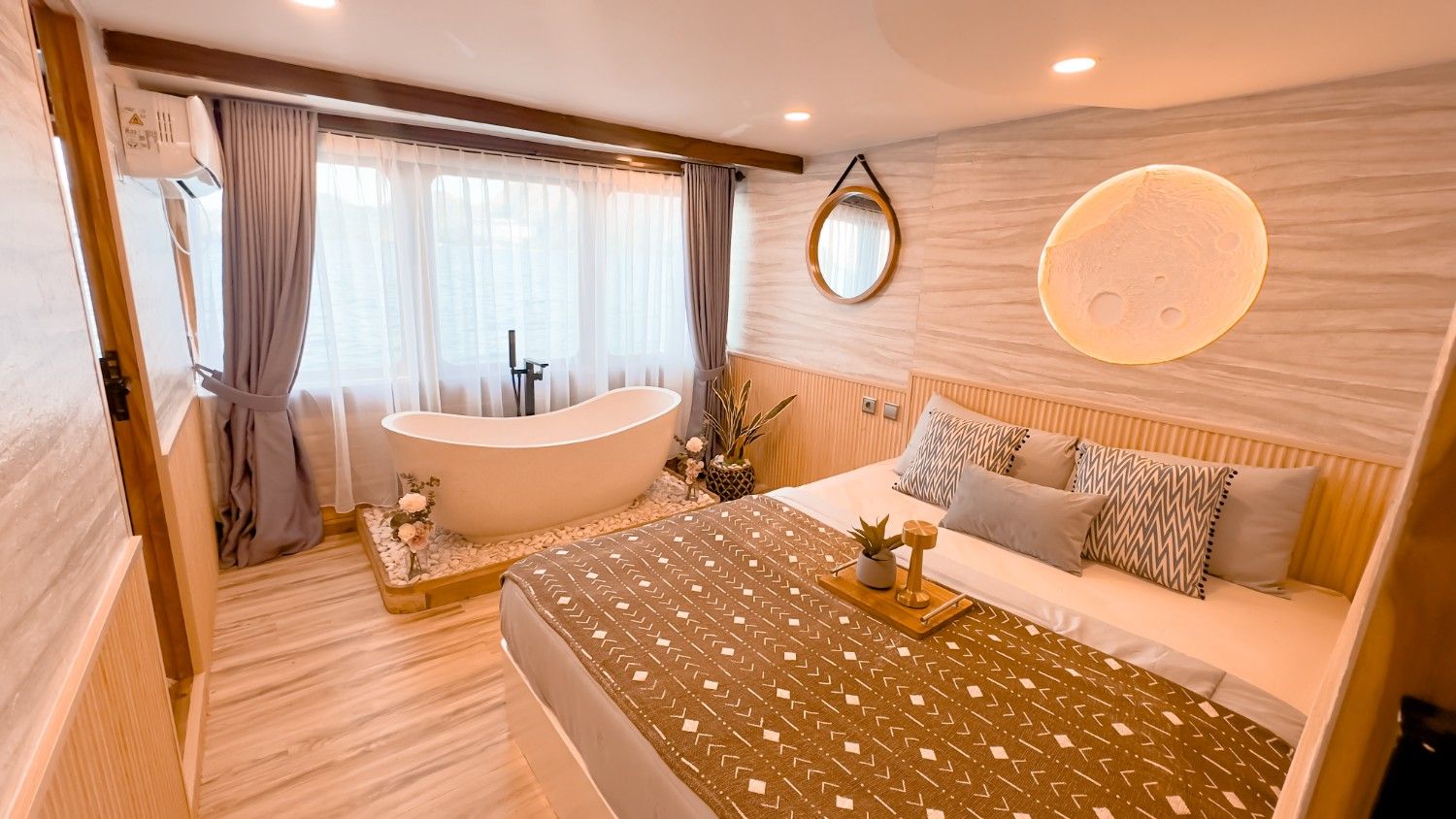 SUN (Master Ocean Suite)